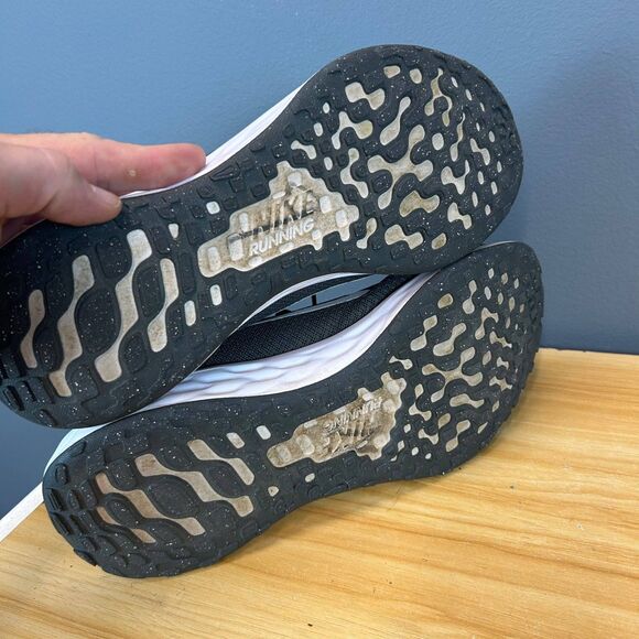 Nike REVOLUTION 6 NN Running Sneakers Men's Size 9.5 Gray Lace Up DC3728-004 - Picture 10 of 11